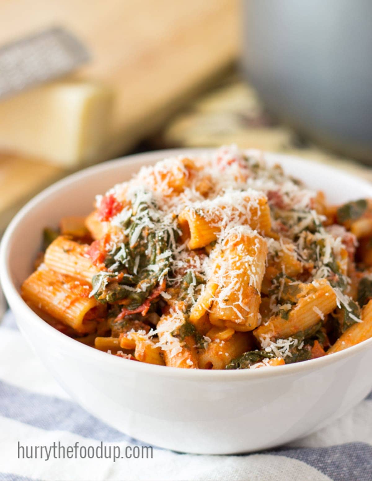 Cheese & Tomato Pasta - Hot Lunch Recipe - My Fussy Eater