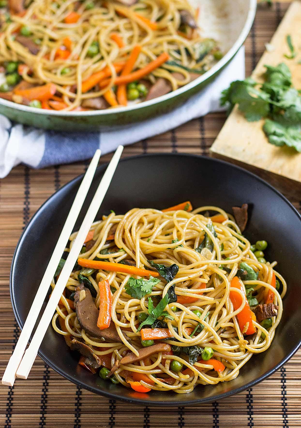 Delicious Fake Lo Mein Min Vegan Hurry The Food Up