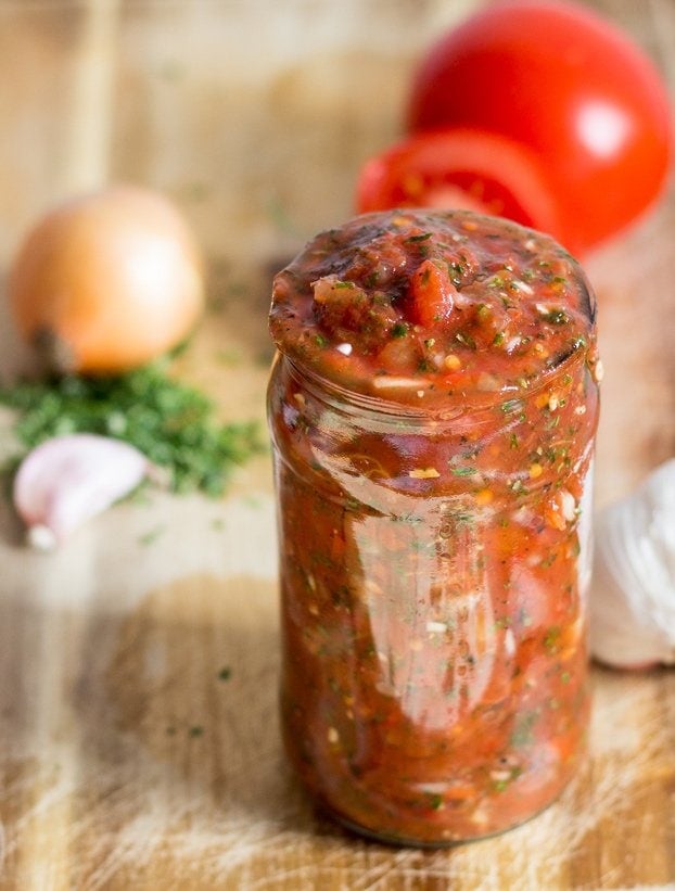 Easy Homemade Salsa Recipe [Vegan] - Watch Learn Eat