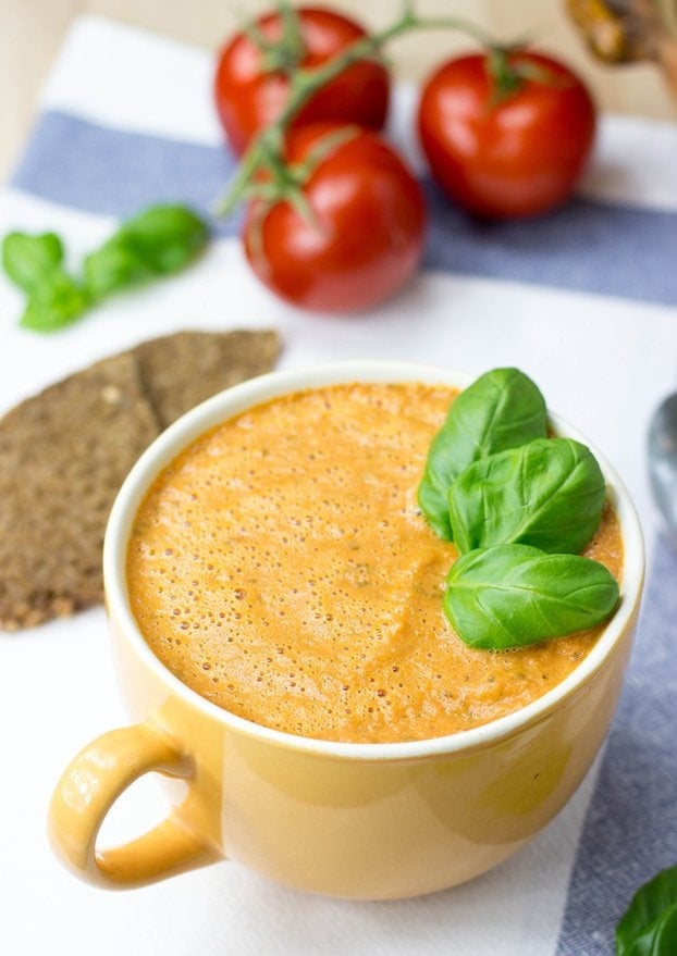 Easy and Creamy Tomato Basil Soup