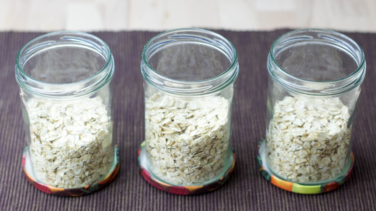 Overnight Oatmeal Jars, 3 ways - Family Food on the Table