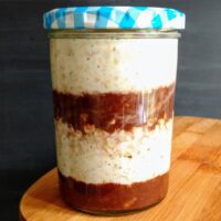 Overnight Oats "Chocolate Banana Bonkers" | hurrythefoodup.com