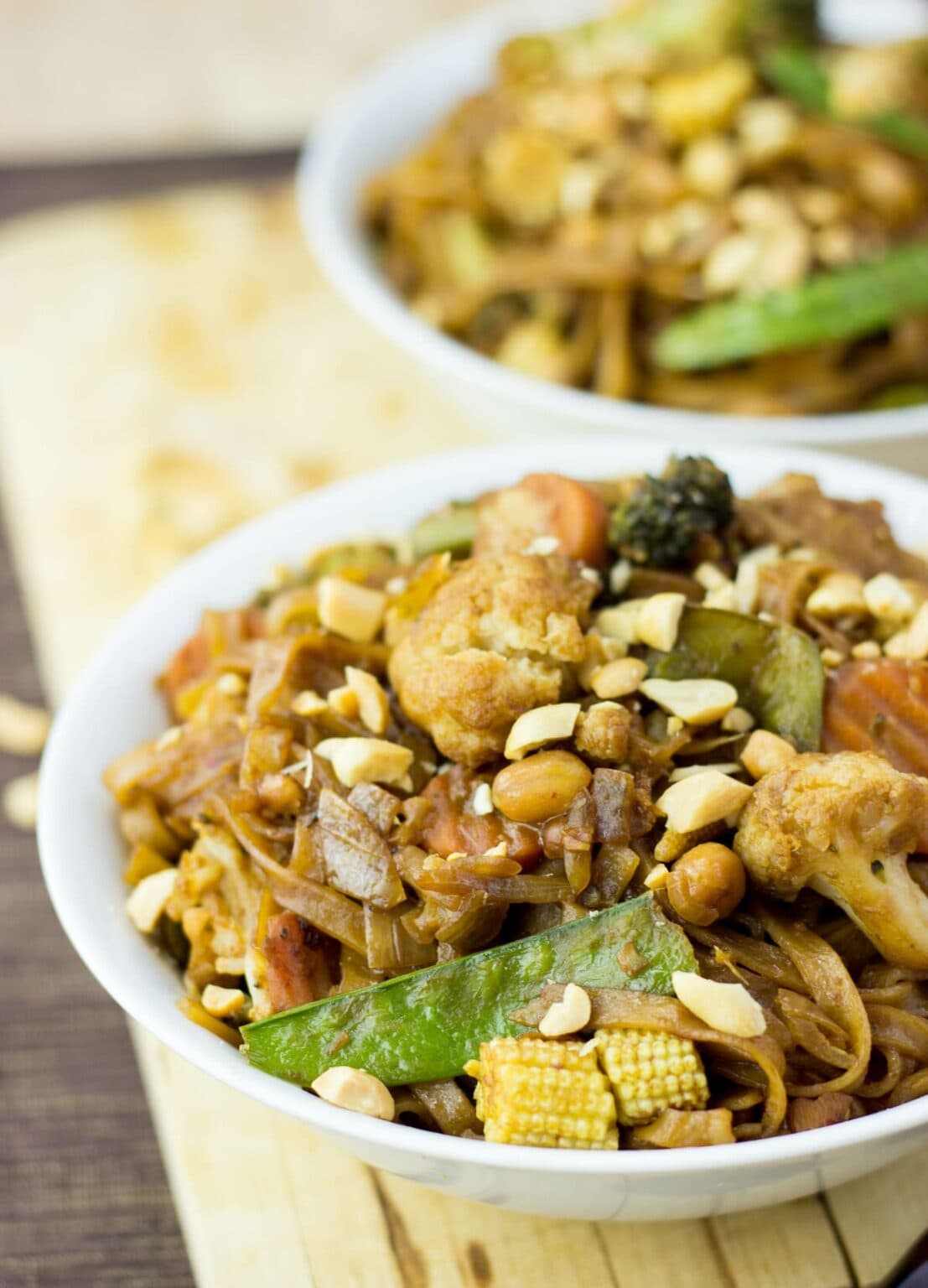 Easy Vegan Peanut Sauce Stir Fry Recipe with Noodles
