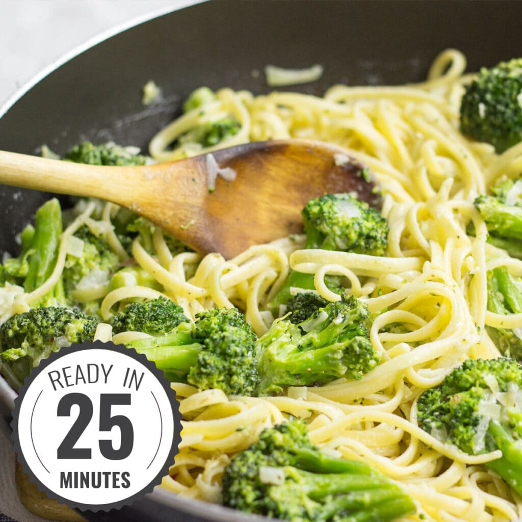 25 Minute Creamy Broccoli Pasta (25g Protein per Bowl)