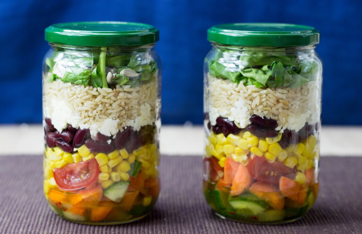 Simple Mason Jar Salad - A Pretty Life In The Suburbs