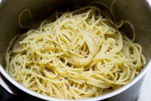 Vegan Tofu Bolognese - It was about time we veganized this Italian classic! | hurrythefoodup.com