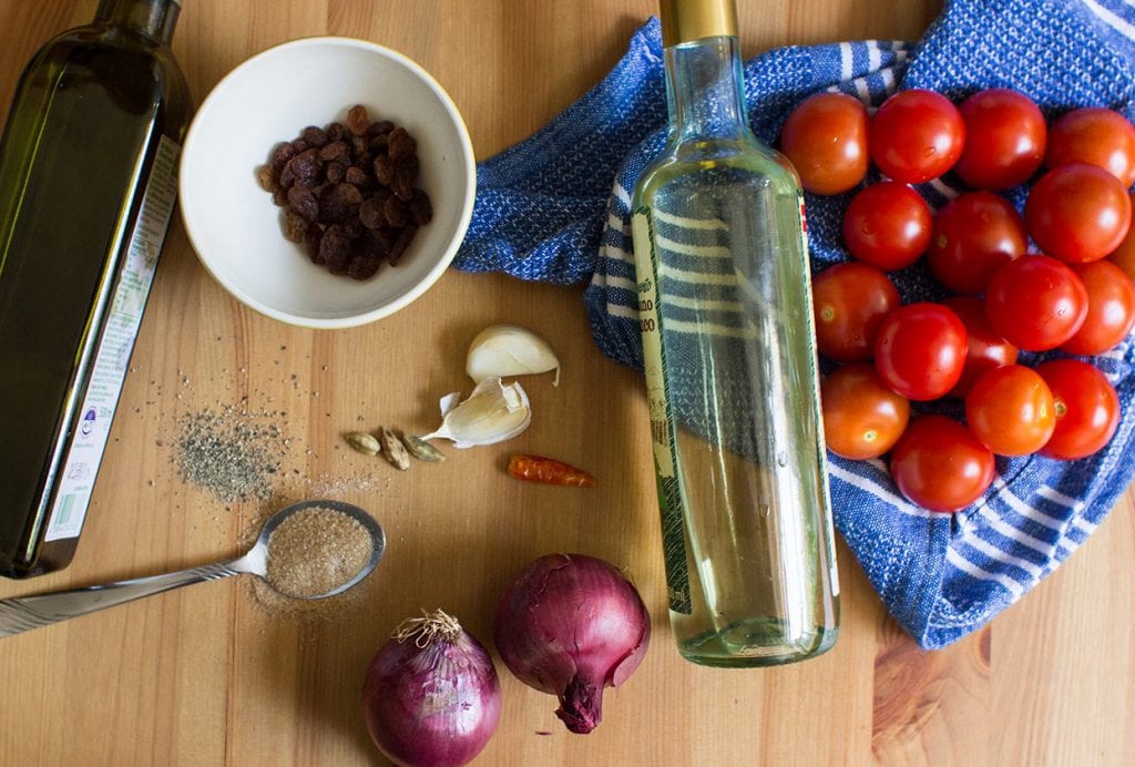 Quick Tomato Chutney - Anglo-Indian Cuisine made perfect - tomato chutney ingredients #vegan #side | hurrythefoodup.com
