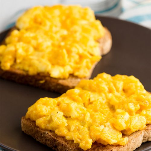 Perfect Scrambled Eggs With Cheese