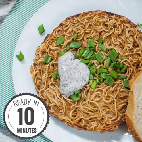 Noodle Omelette - Budget food at its best | hurrythefoodup.com