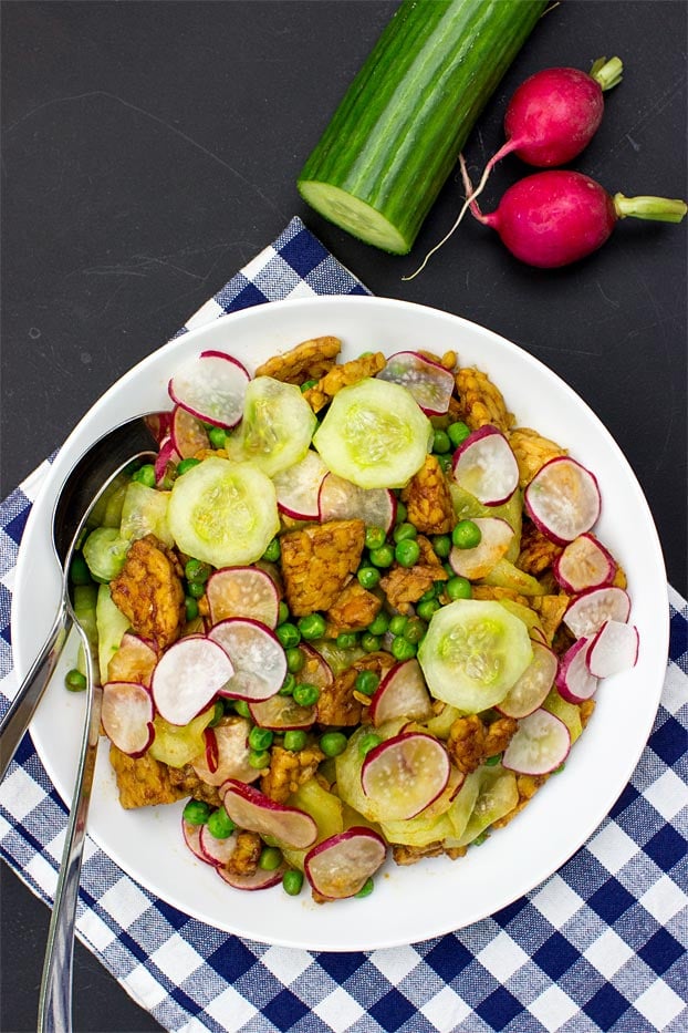 salad tempeh protein vegan tangy quick hurrythefoodup enjoy