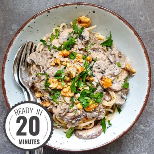 Garlic Mushrooms on Pasta | Hurry The Food Up