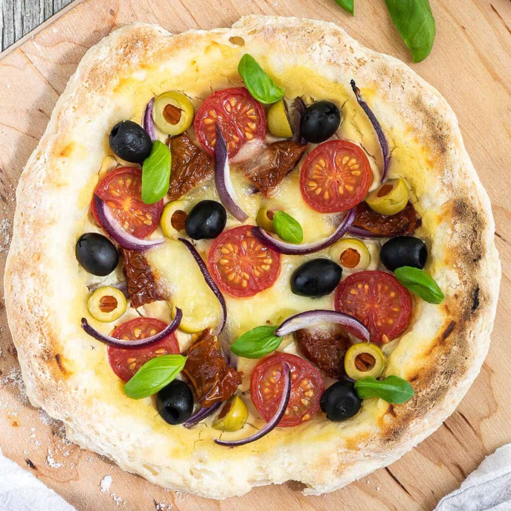 30 Ingenious Vegan Pizza Recipes