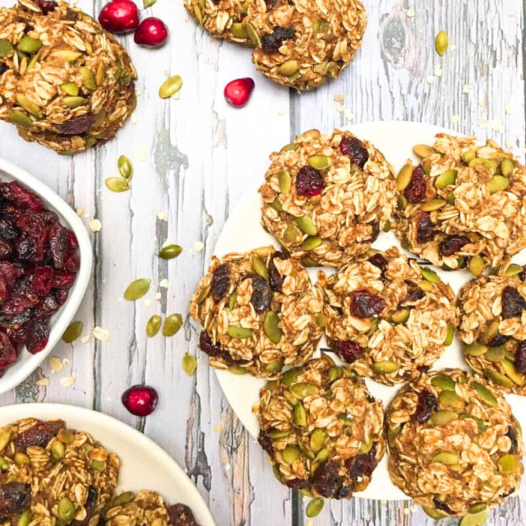 22 Low Calorie Oatmeal Cookies for the Holidays & More!