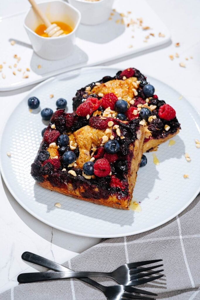 Super Easy Baked High Protein French Toast Recipe
