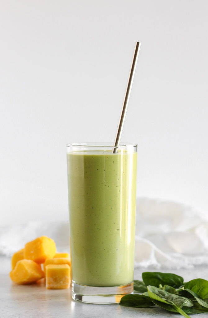 Top 10 Mega Smoothies for Weight gain (>450 calories!)