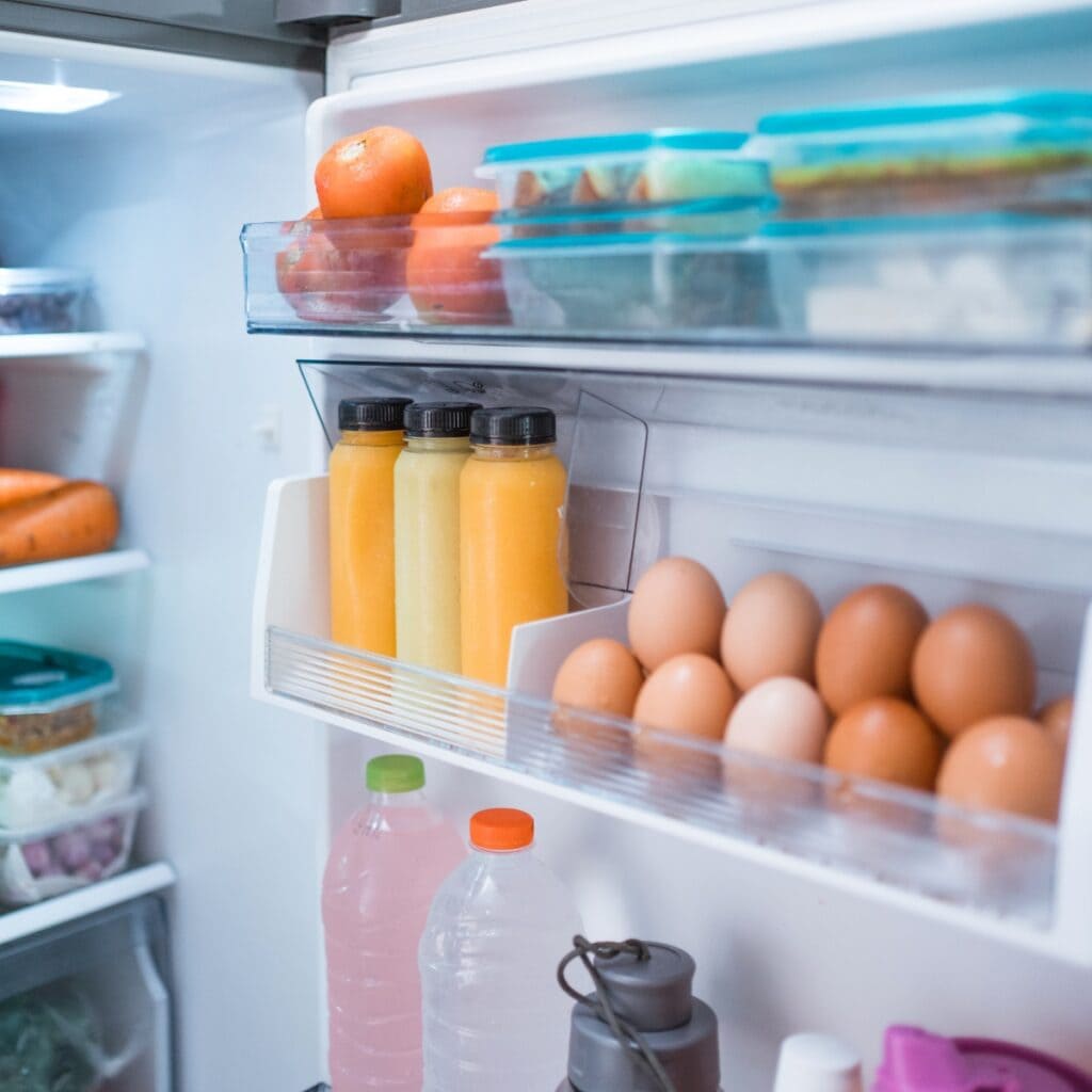 How long do egg whites last in the fridge and freezer?