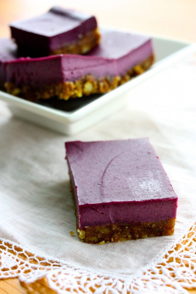 Raw Blackberry Cheesecake Bars Raw Blackberry Cheesecake Bars