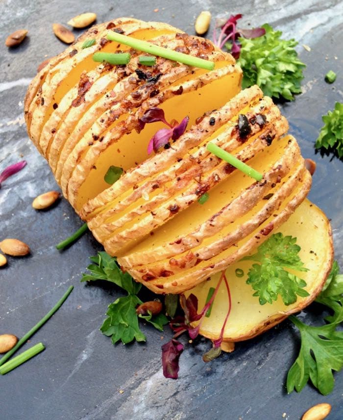 Easy Vegan Hasselback Potatoes
